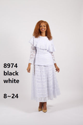 8974
